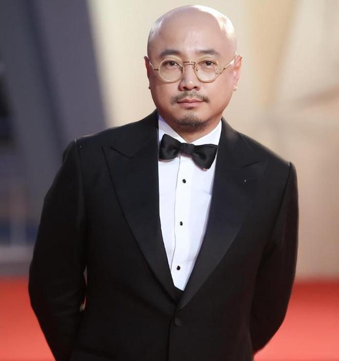 位明星的经历就明白有时候记者挨得不冤龙8国际点此进入朱婷不是个例看了这四